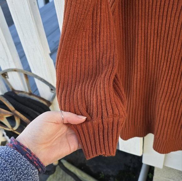 Sweater Dress - Picture 4 of 10